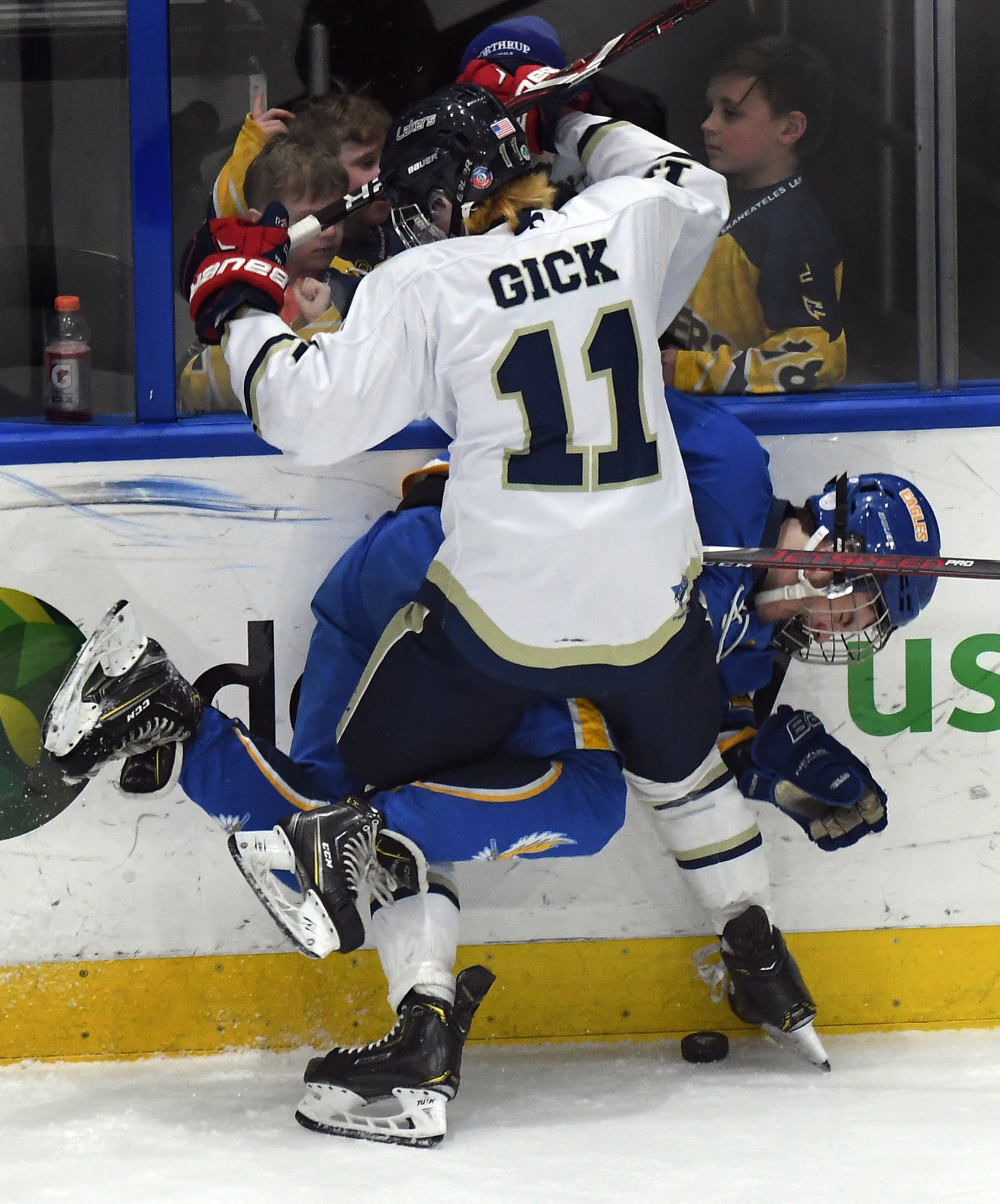 Skaneateles Hockey Season 16.JPG
